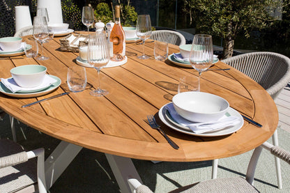 Madre and Matera Dining Collection place setting